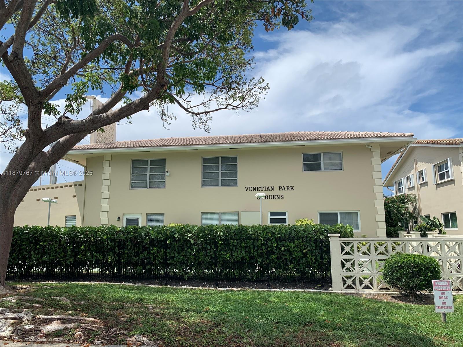 2111 Northeast 42nd Court, Unit 103W Lighthouse Point, FL 33064 - Photo 2 of 22