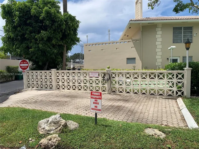 $135,000 | 2111 Northeast 42nd Court, Unit 103W, Lighthouse Point, FL 33064