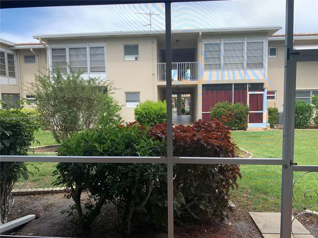 $135,000 | 2111 Northeast 42nd Court, Unit 103W, Lighthouse Point, FL 33064