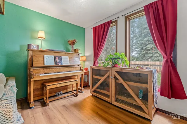 $460,000 | 4 North 100 West, Fairfield, ID 83327