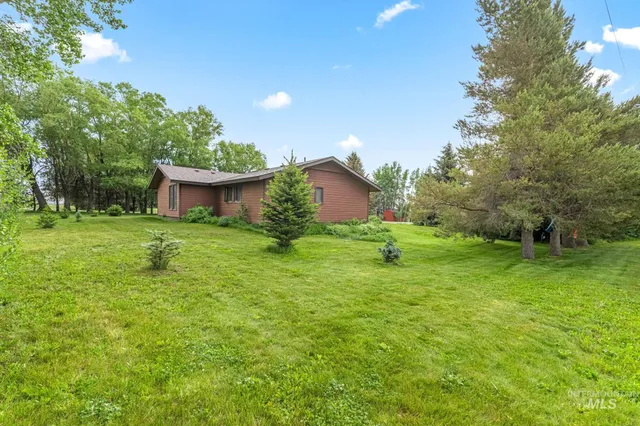 $460,000 | 4 North 100 West, Fairfield, ID 83327