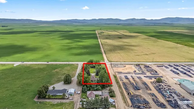 $460,000 | 4 North 100 West, Fairfield, ID 83327
