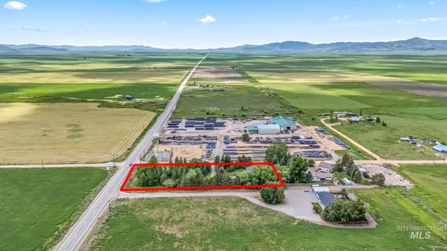 $460,000 | 4 North 100 West, Fairfield, ID 83327