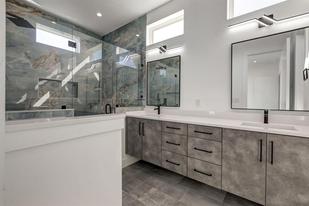 521 Melba Street, Unit 101 Dallas, TX 75208 - Photo 16 of 24 Primary Bathroom