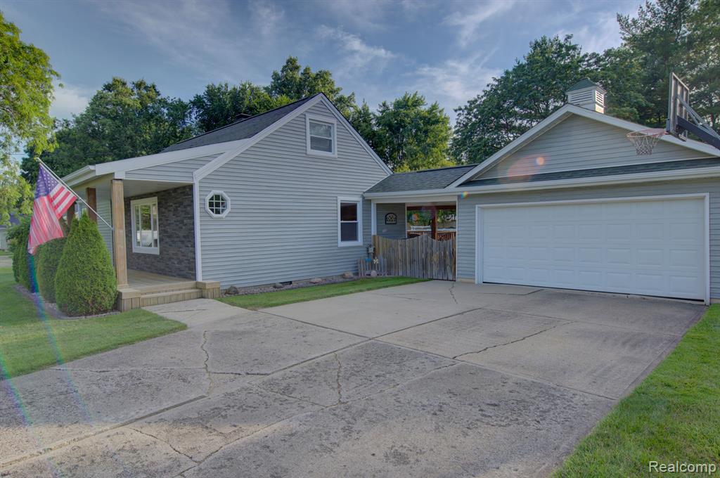 212 South Elms Road Flushing, MI 48433 - Photo 36 of 41