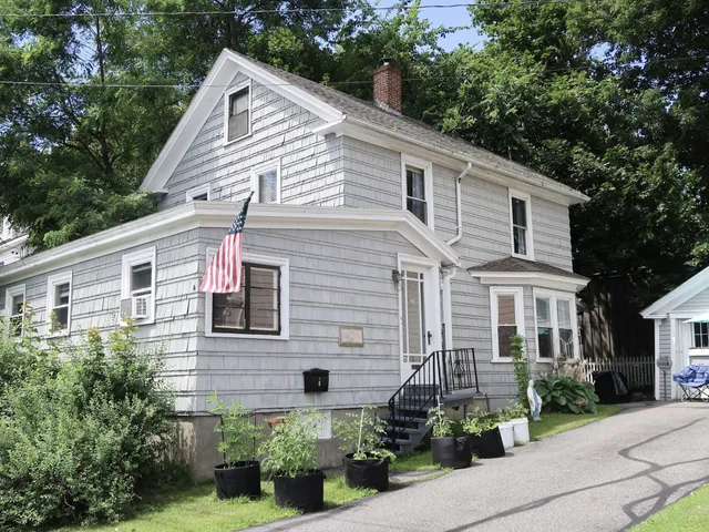 $240,000 | 4 Amherst Street, Augusta, ME 04330