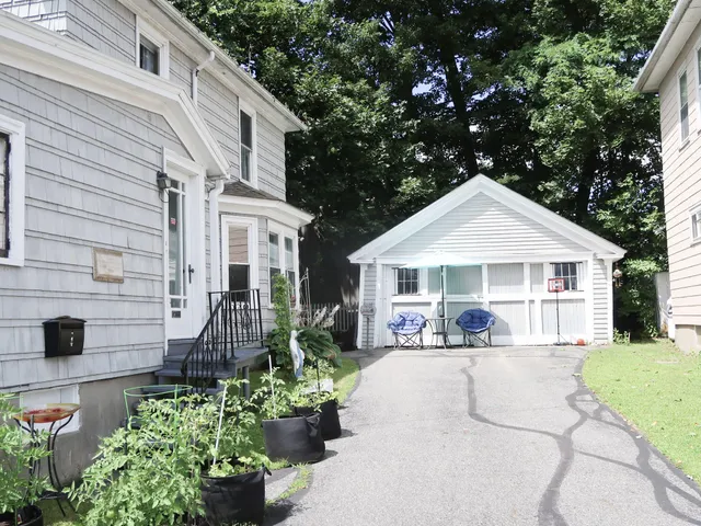 $240,000 | 4 Amherst Street, Augusta, ME 04330