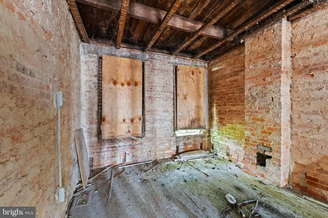 $49,900 | 809 Appleton Street, Baltimore, MD 21217