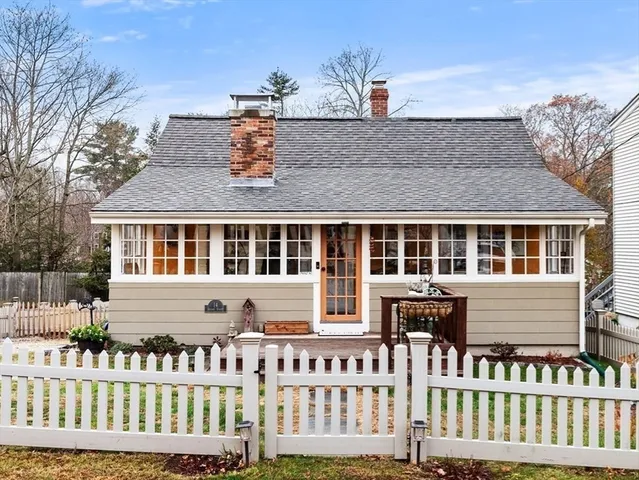 $519,000 | 14 2nd Street, Amesbury, MA 01913