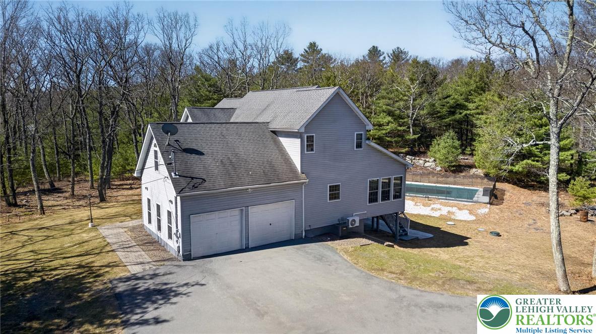 162 Oak Ridge Drive Milford, PA 18337 - Photo 2 of 45
