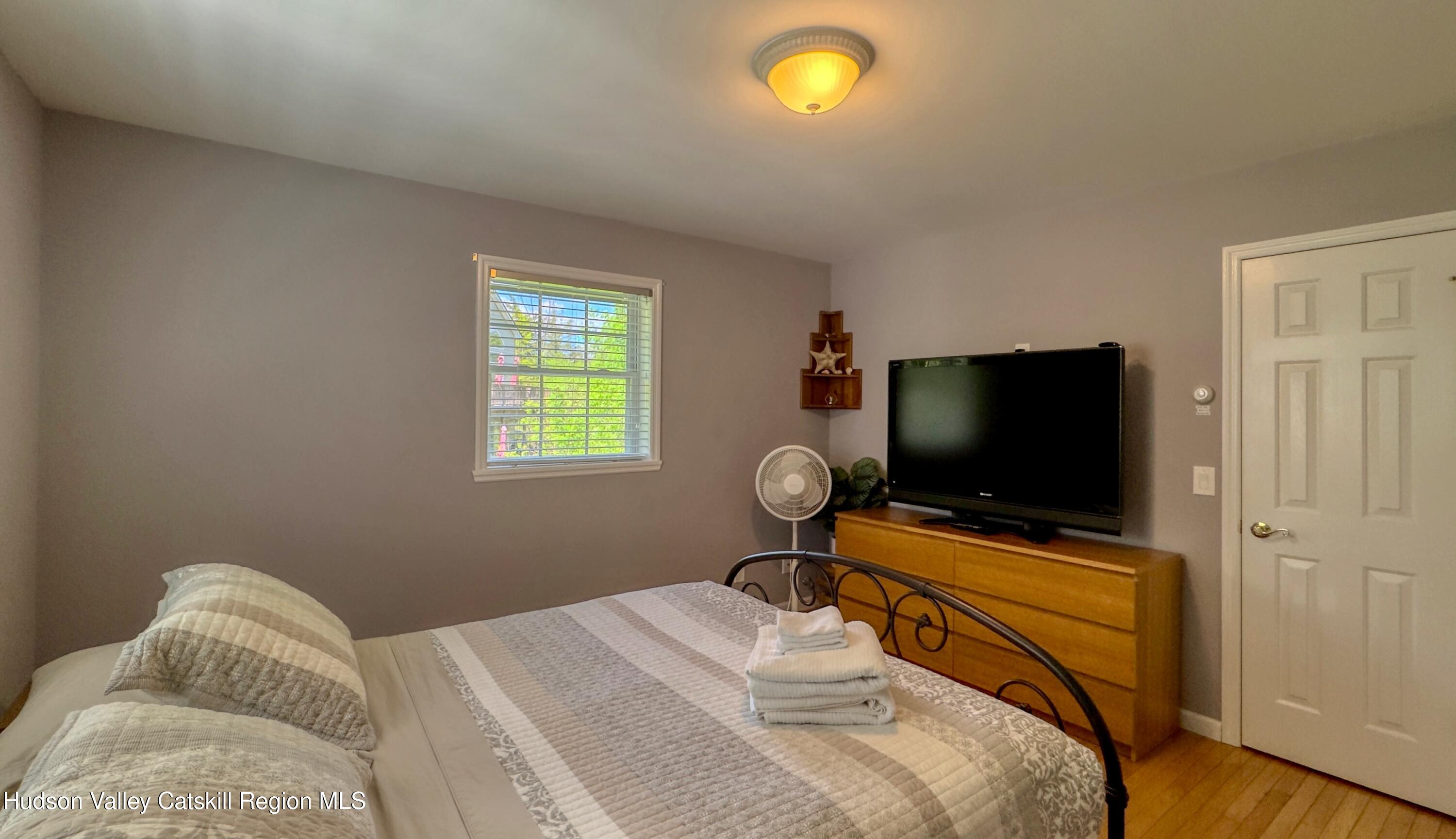 8 Rip Van Winkle Drive Athens, NY 12015 - Photo 13 of 53 IMG_7591_HDR 2_HDR