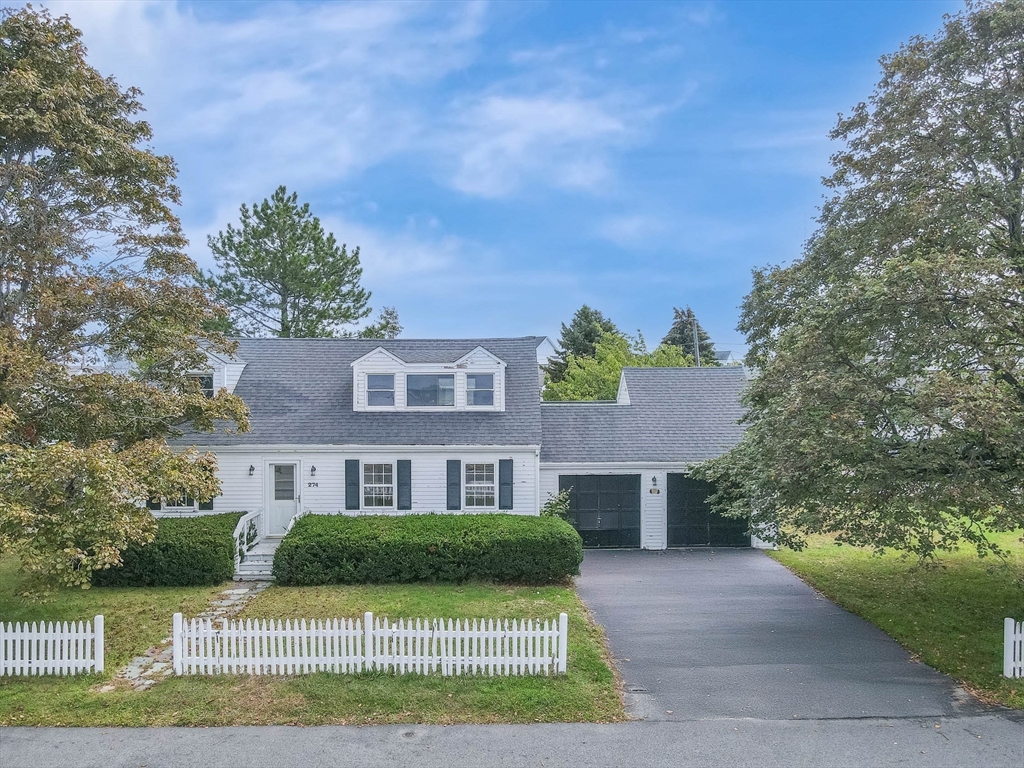 274 Newport Road Hull, MA 02045 - Photo 2 of 42