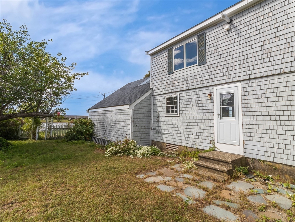 274 Newport Road Hull, MA 02045 - Photo 32 of 42