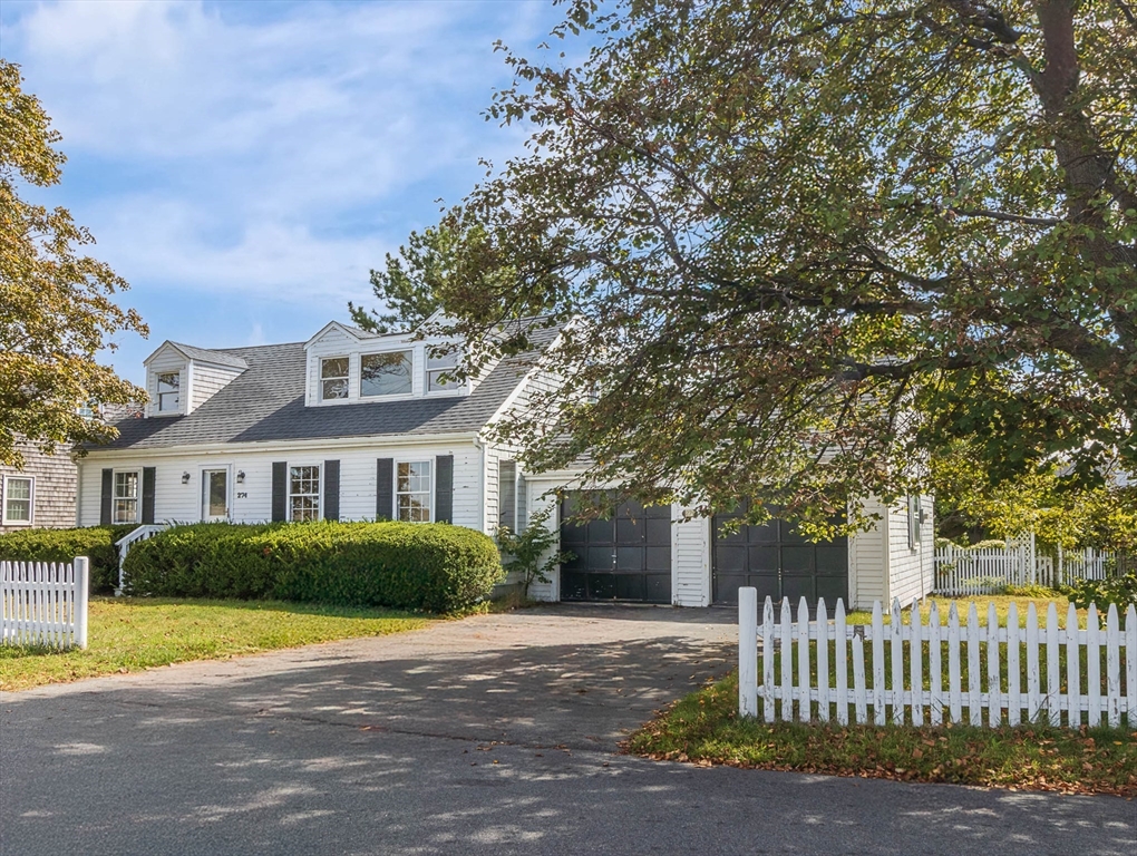 274 Newport Road Hull, MA 02045 - Photo 5 of 42