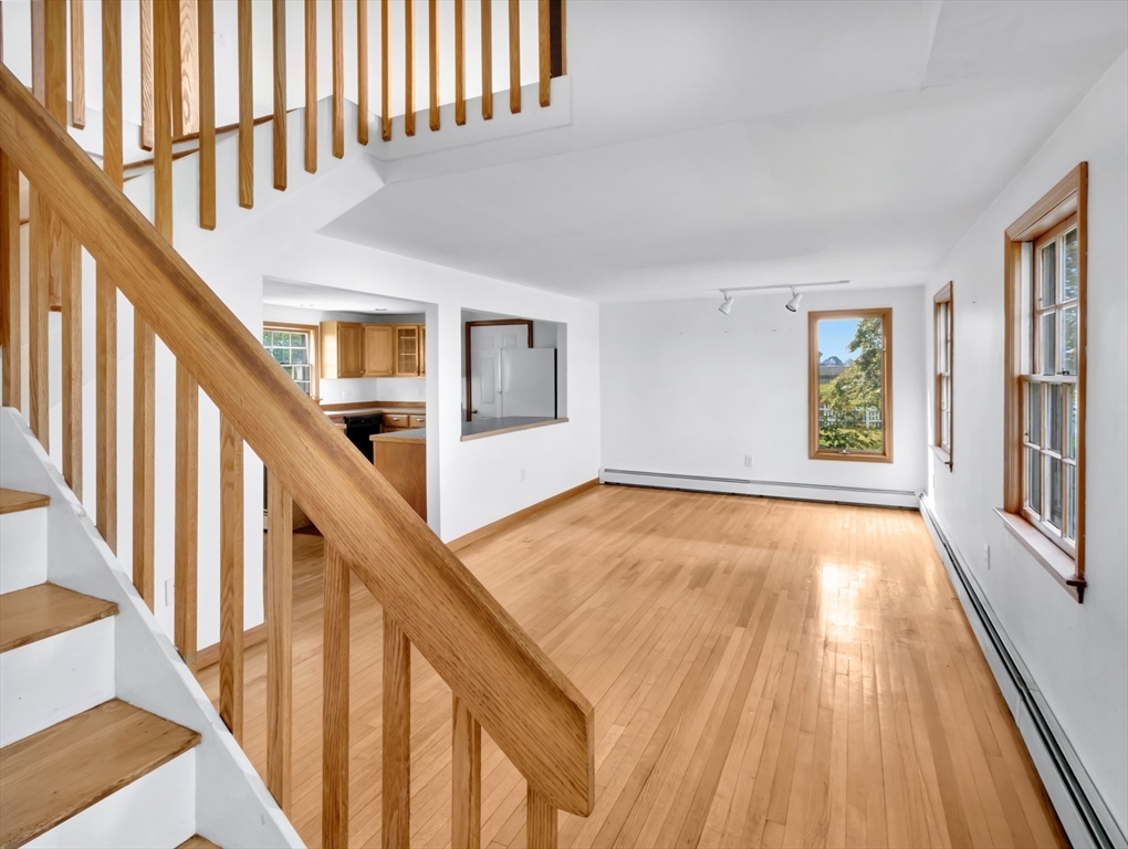 274 Newport Road Hull, MA 02045 - Photo 7 of 42