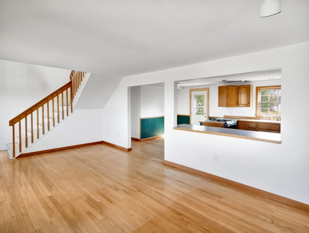 274 Newport Road Hull, MA 02045 - Photo 8 of 42