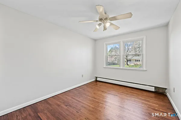 $339,900 | 7 Farmstead Lane, Ellington, CT 06029