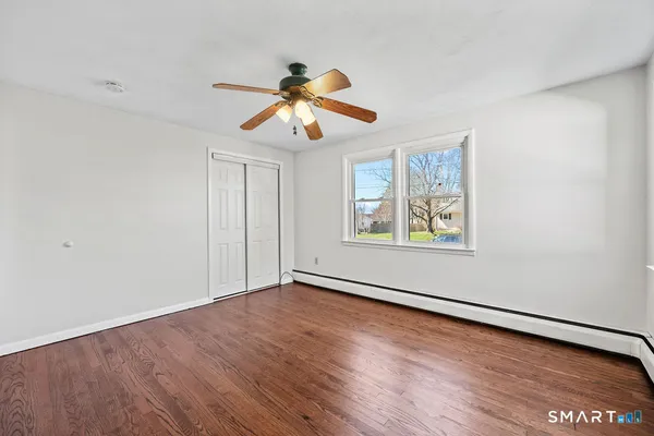 $339,900 | 7 Farmstead Lane, Ellington, CT 06029