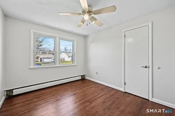 $339,900 | 7 Farmstead Lane, Ellington, CT 06029