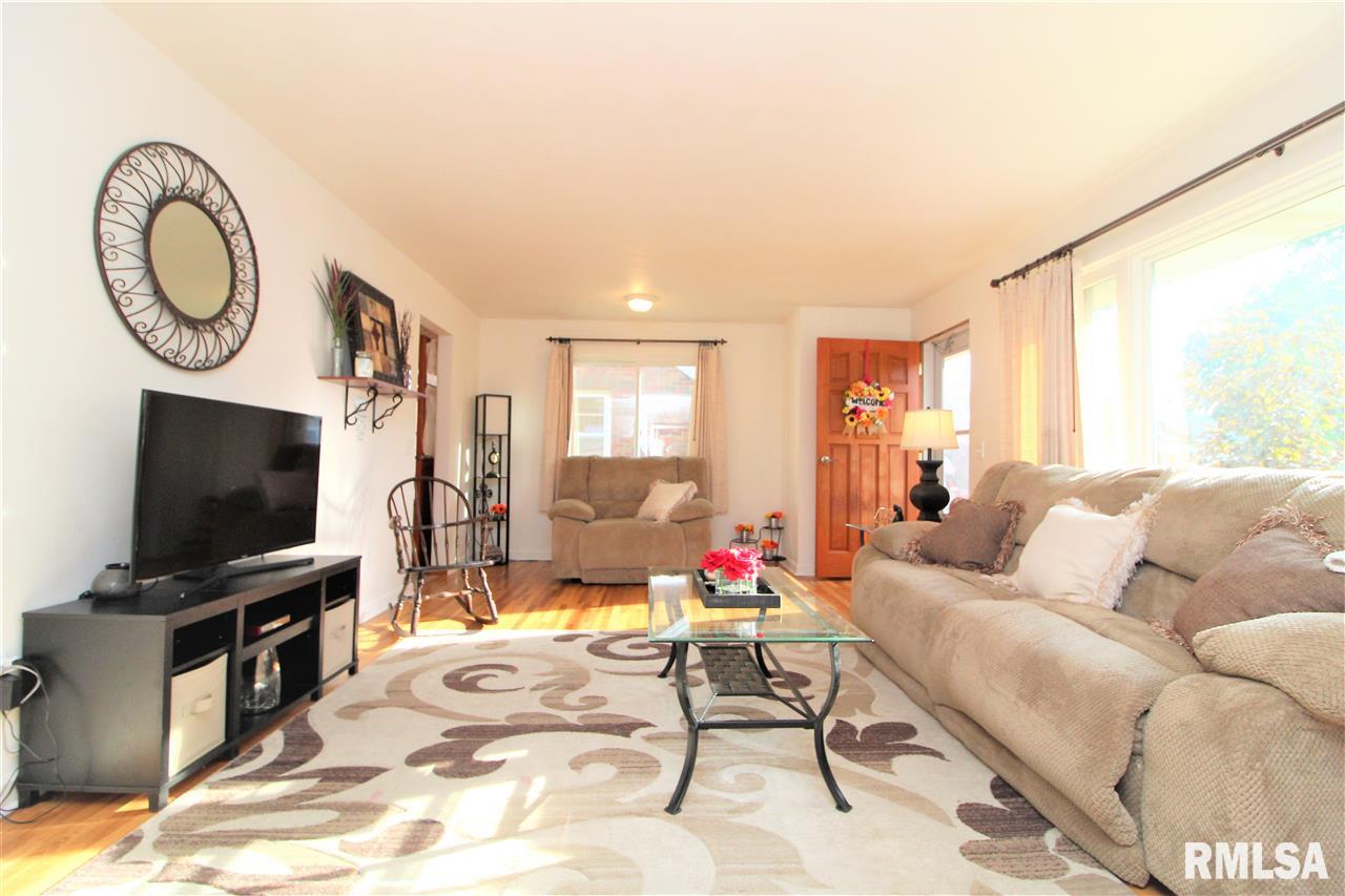 404 North Runkle Street Hanna City, IL 61536 - Photo 6 of 35 Gallery Image 6