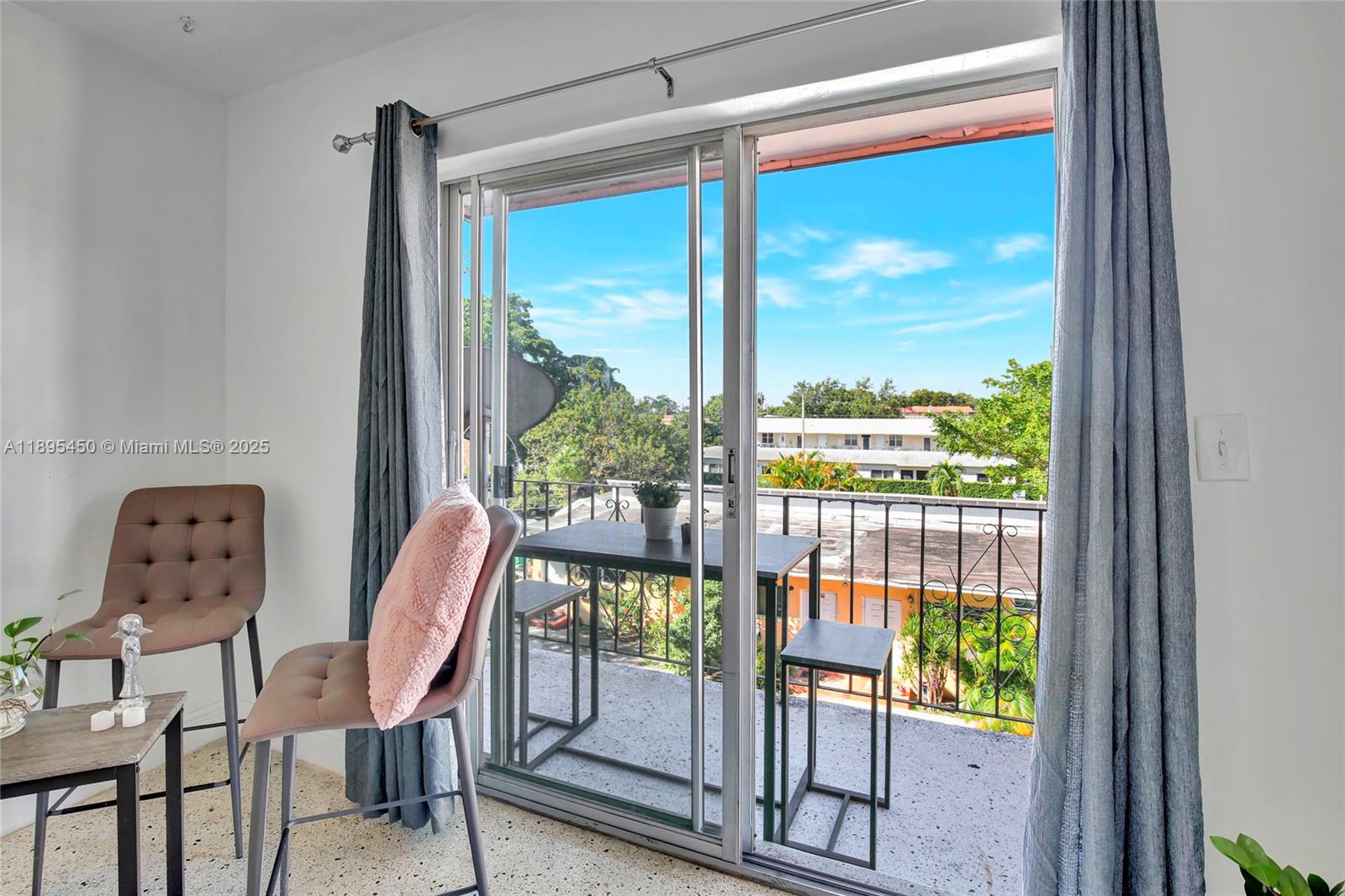 458 Southwest 9th Street, Unit 8 Miami, FL 33130 - Photo 4 of 21