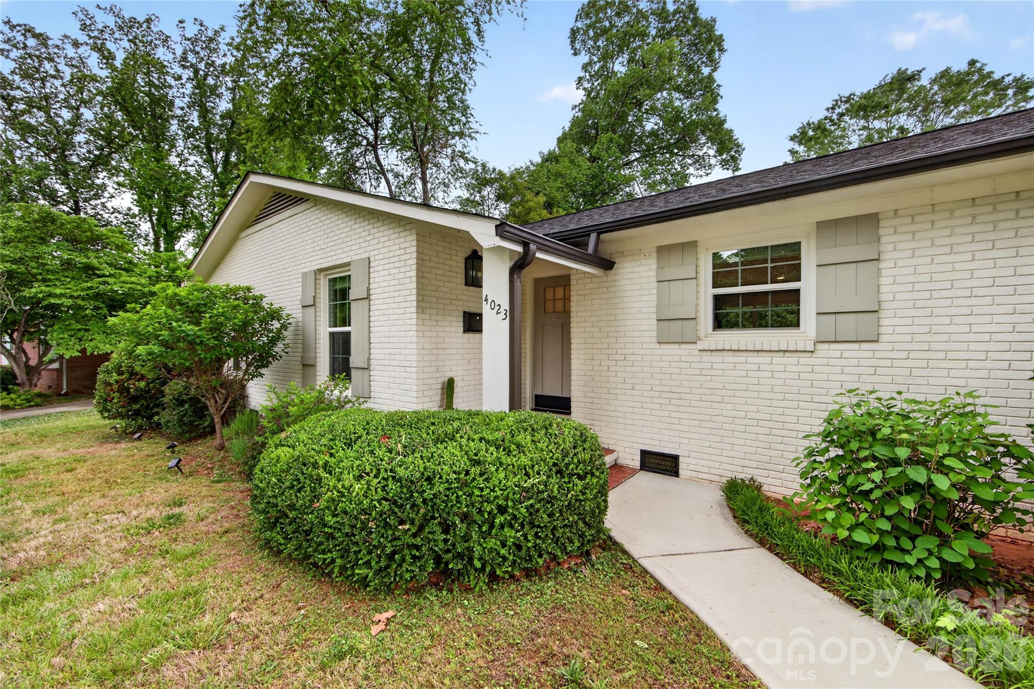 4023 Firethorne Road Charlotte, NC 28205 - Photo 2 of 33 Gallery Image 2