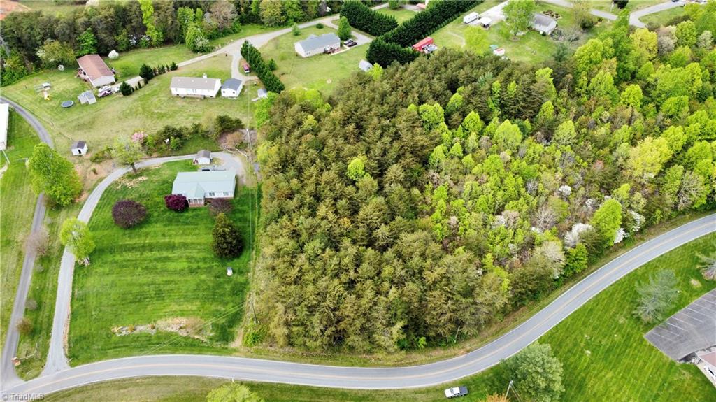 5 George Chandler Road Mount Airy, NC 27030 - Photo 4 of 11 Gallery Image 4