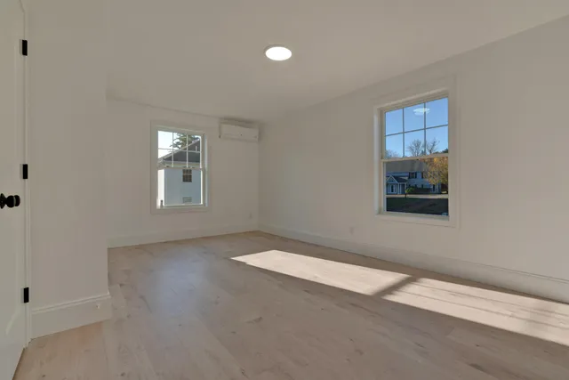 $279,000 | 2 Cape Coral Way, Unit B, Rochester, NH 03867