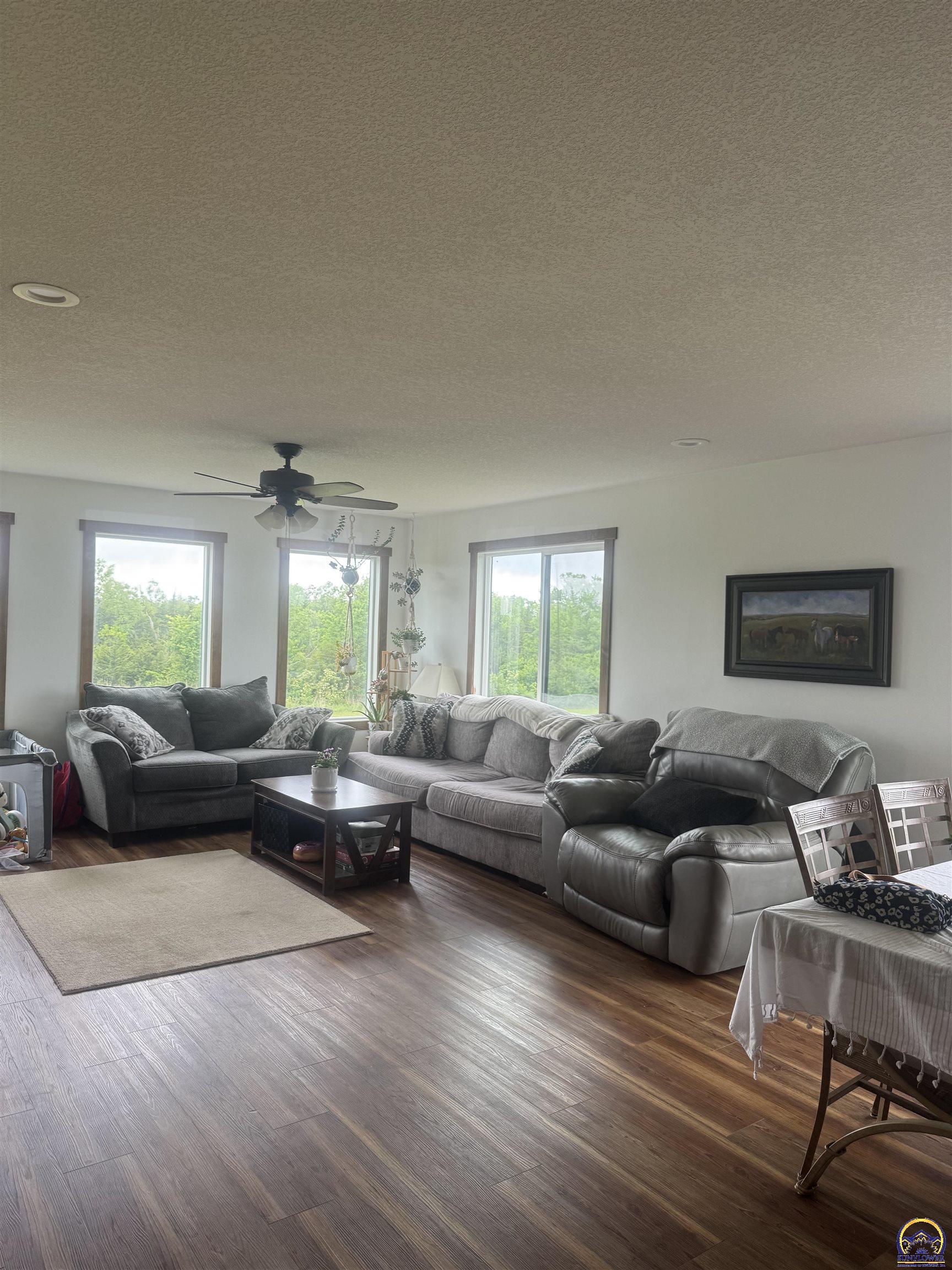 7455 Southeast Croco Road Berryton, KS 66409 - Photo 8 of 46