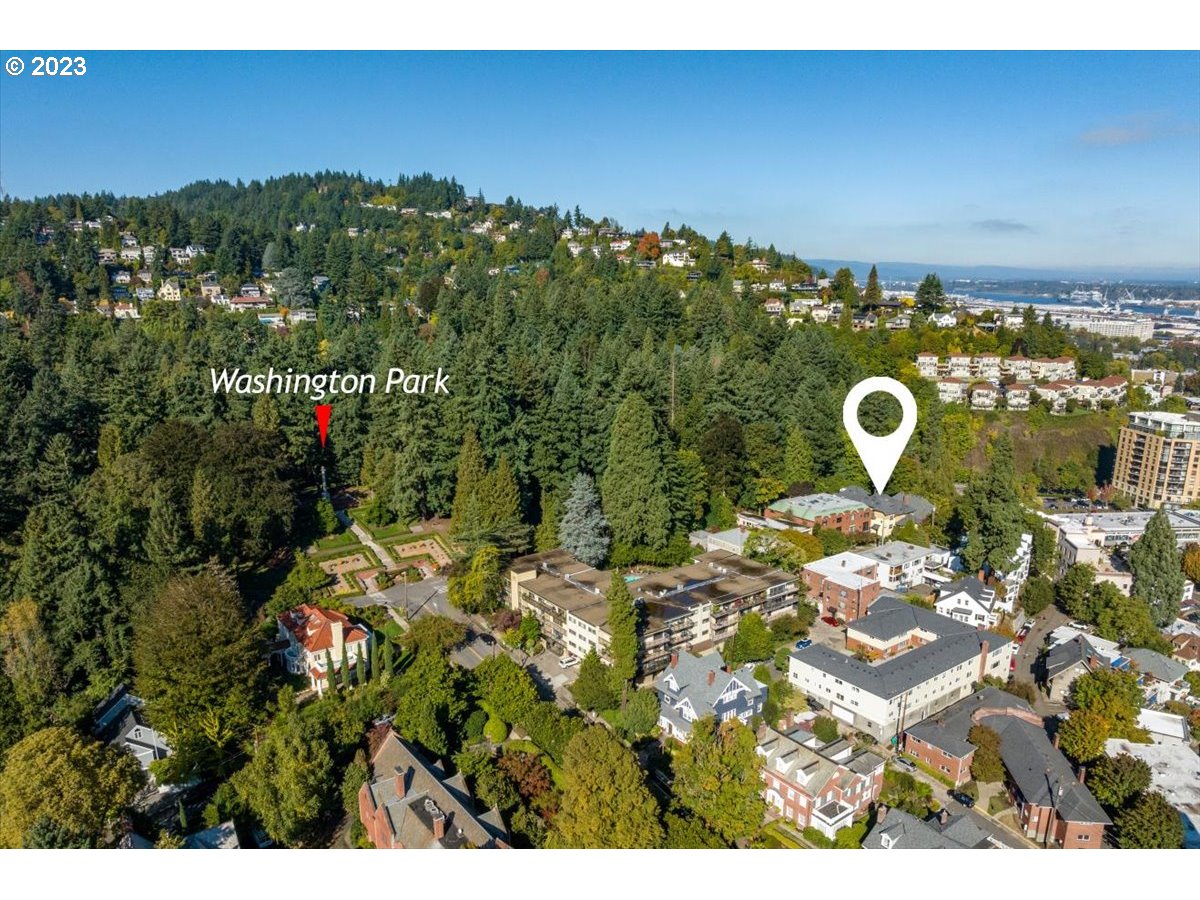 2416 Southwest Cedar Street, Unit D Portland, OR 97205 - Photo 28 of 32 Gallery Image 28