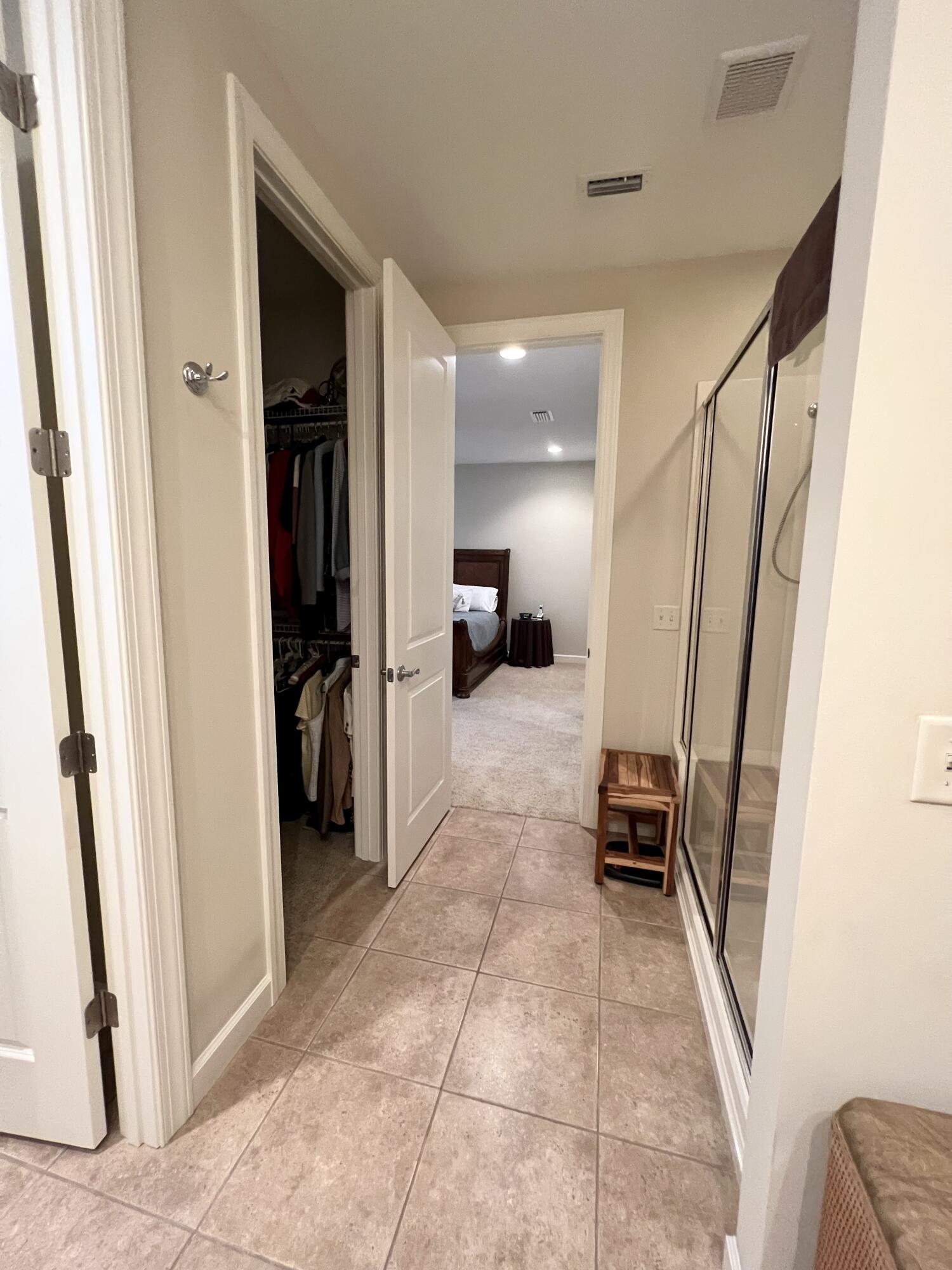 4248 Skipjack Cove Niceville, FL 32578 - Photo 48 of 64 a view of a hallway with furniture and a livingroom