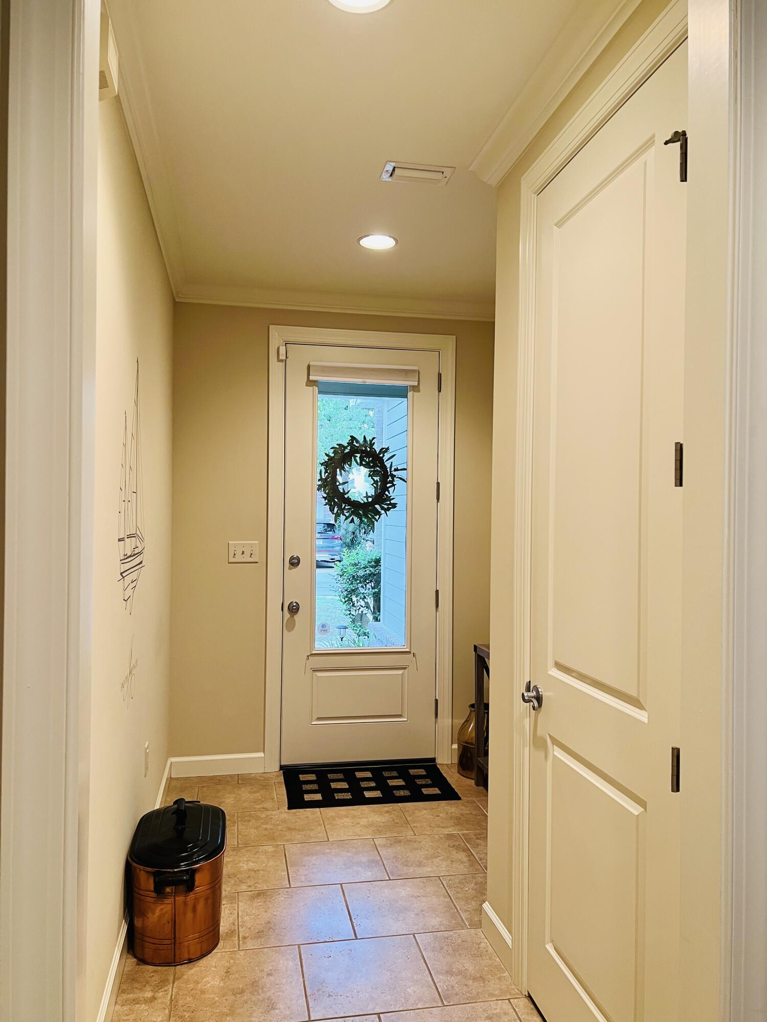 4248 Skipjack Cove Niceville, FL 32578 - Photo 7 of 64 Foyer