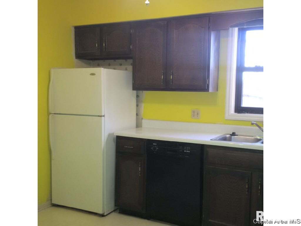 1900 5 Jeanette Lane Springfield, IL 62702 - Photo 6 of 12 Gallery Image 6
