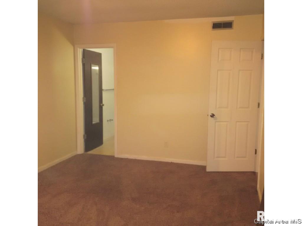1900 5 Jeanette Lane Springfield, IL 62702 - Photo 9 of 12 Gallery Image 9