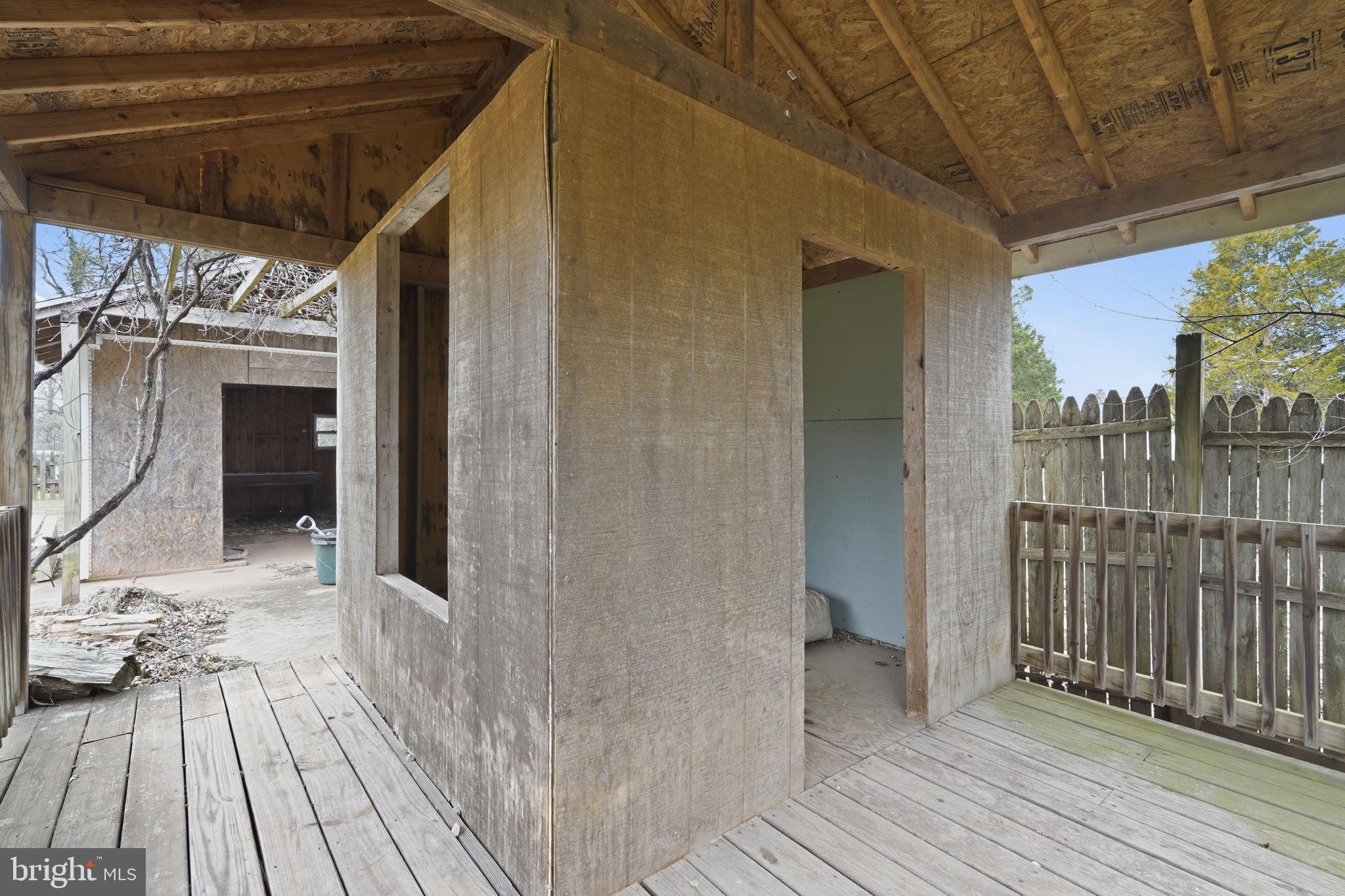 8310 Rolling Road Manassas, VA 20110 - Photo 47 of 58