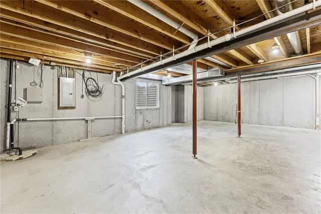 $470,000 | 407 North Silver Hill Street, Olathe, KS 66061