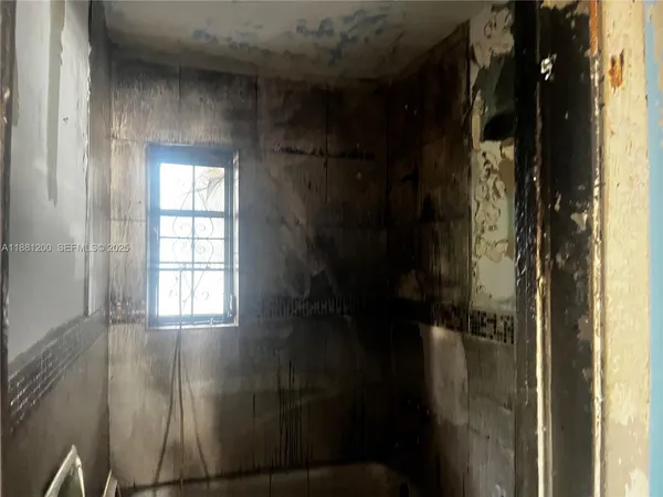 a picture of water heater room