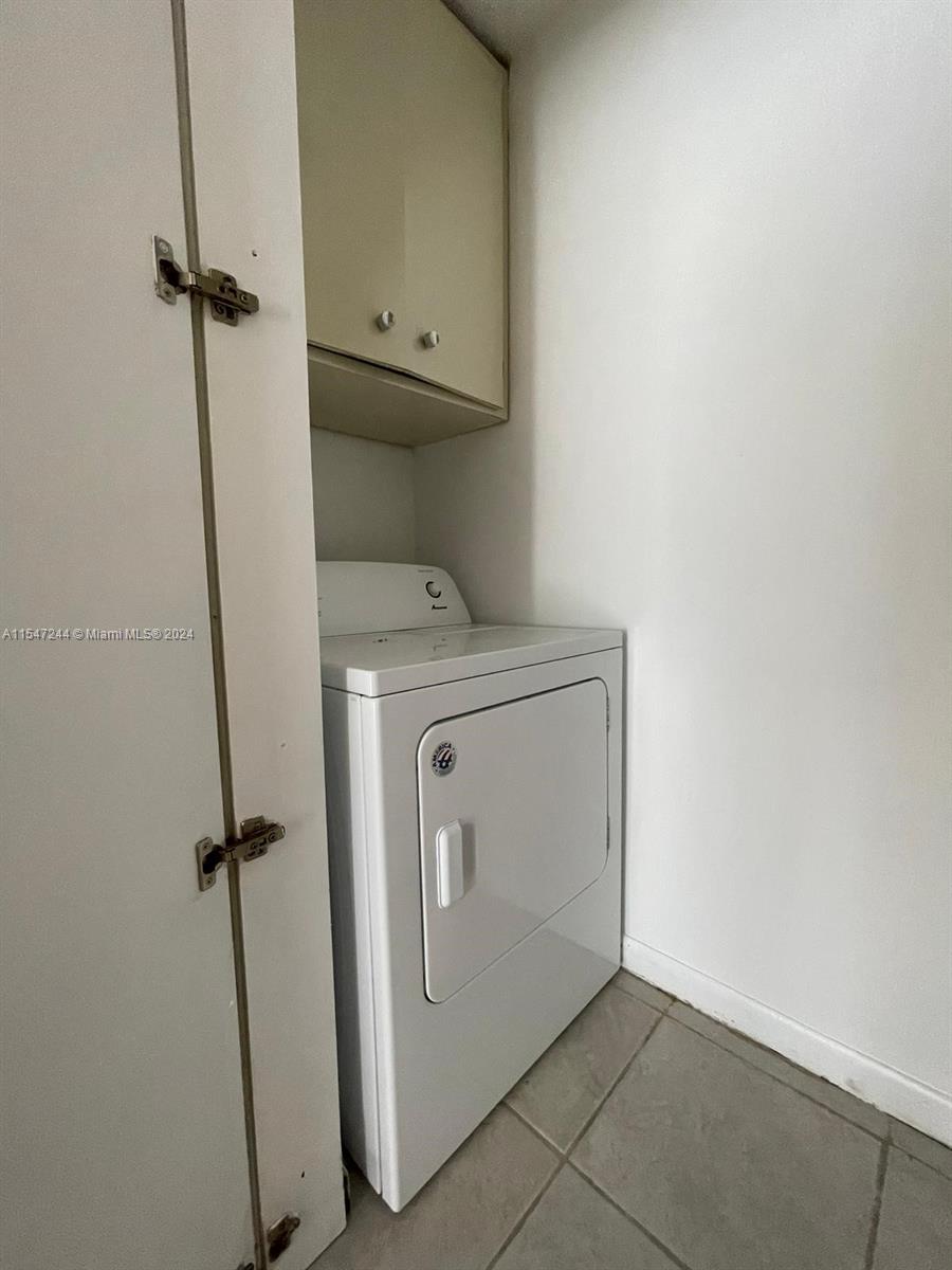 The Crossings Miami, FL 33186 - Photo 13 of 19 a utility room with dryer and washer