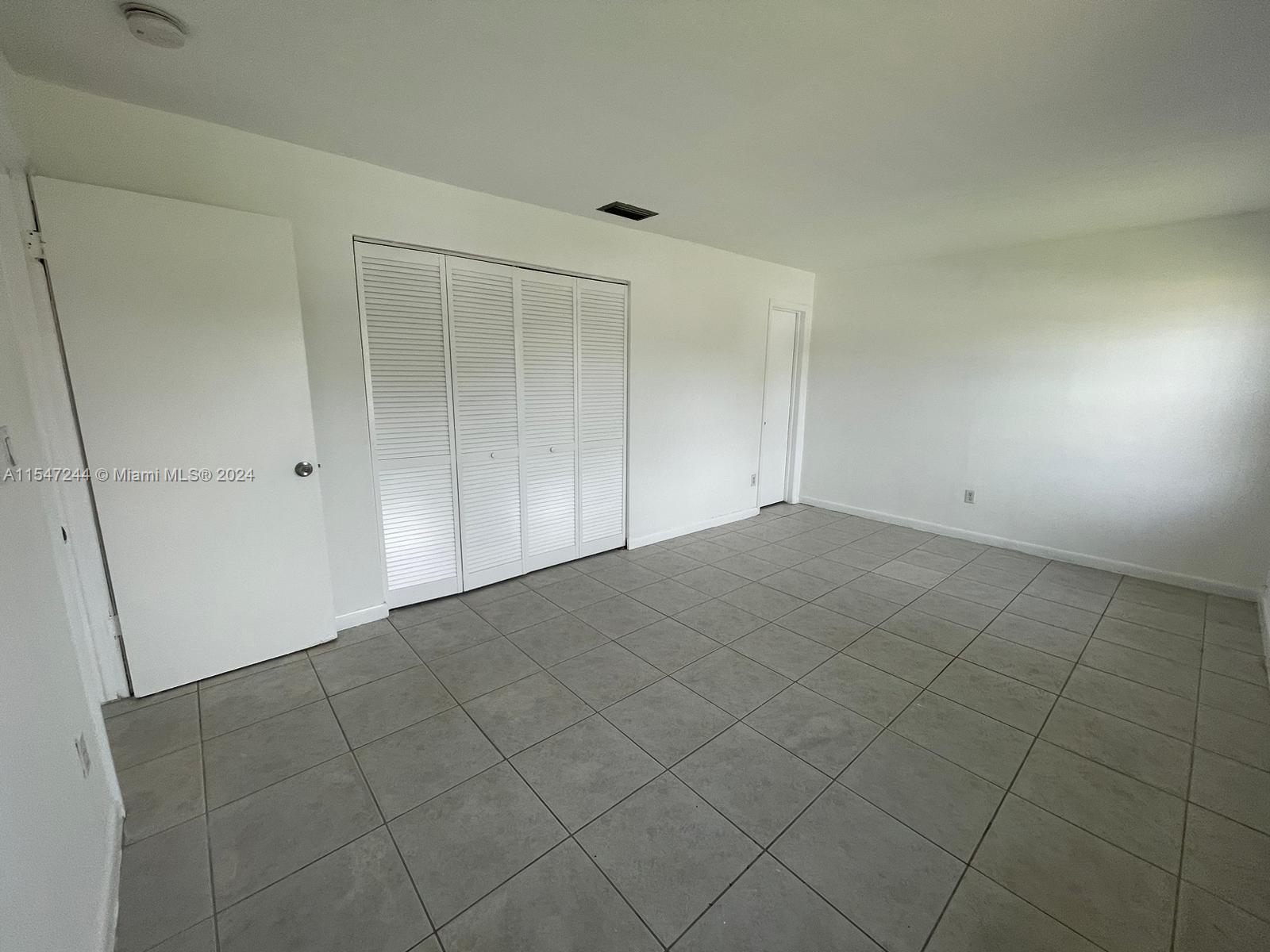 The Crossings Miami, FL 33186 - Photo 2 of 19