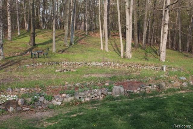 8060 Mabley Hill Road Fenton, MI 48430 - Photo 7 of 44