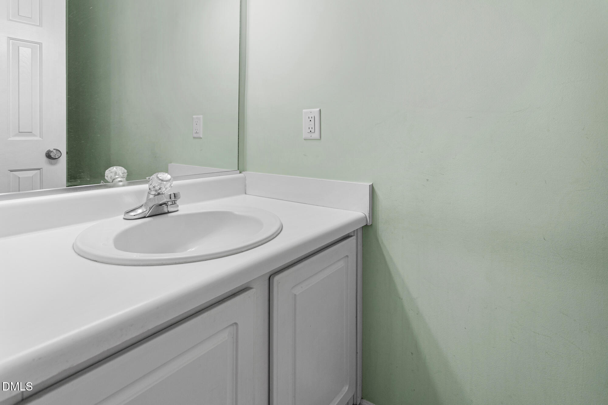 609 Huntingdon Street Elon, NC 27244 - Photo 7 of 21 Half bath