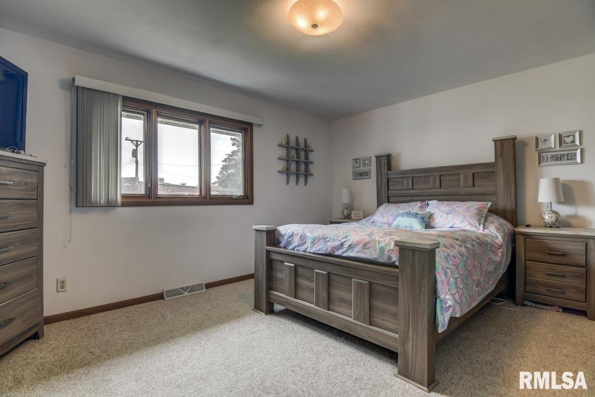 2329 Arrowhead Drive Springfield, IL 62702 - Photo 24 of 37