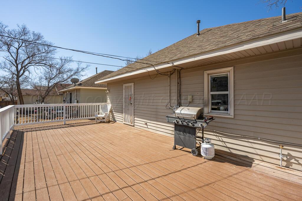 1609 South Jackson Street Amarillo, TX 79102 - Photo 19 of 21 backyard 1
