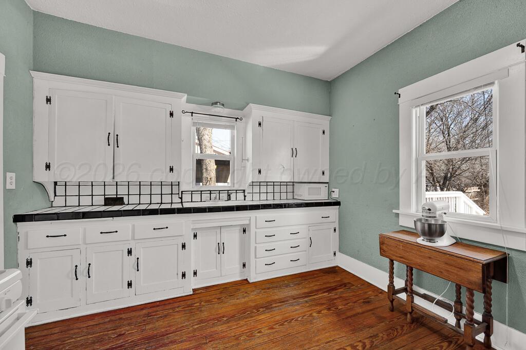 1609 South Jackson Street Amarillo, TX 79102 - Photo 10 of 21 kitchen 2