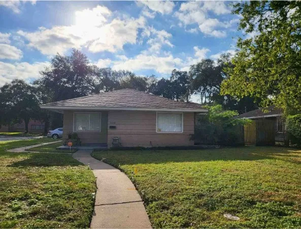 $166,900 | 6642 Heron Drive, Houston, TX 77087