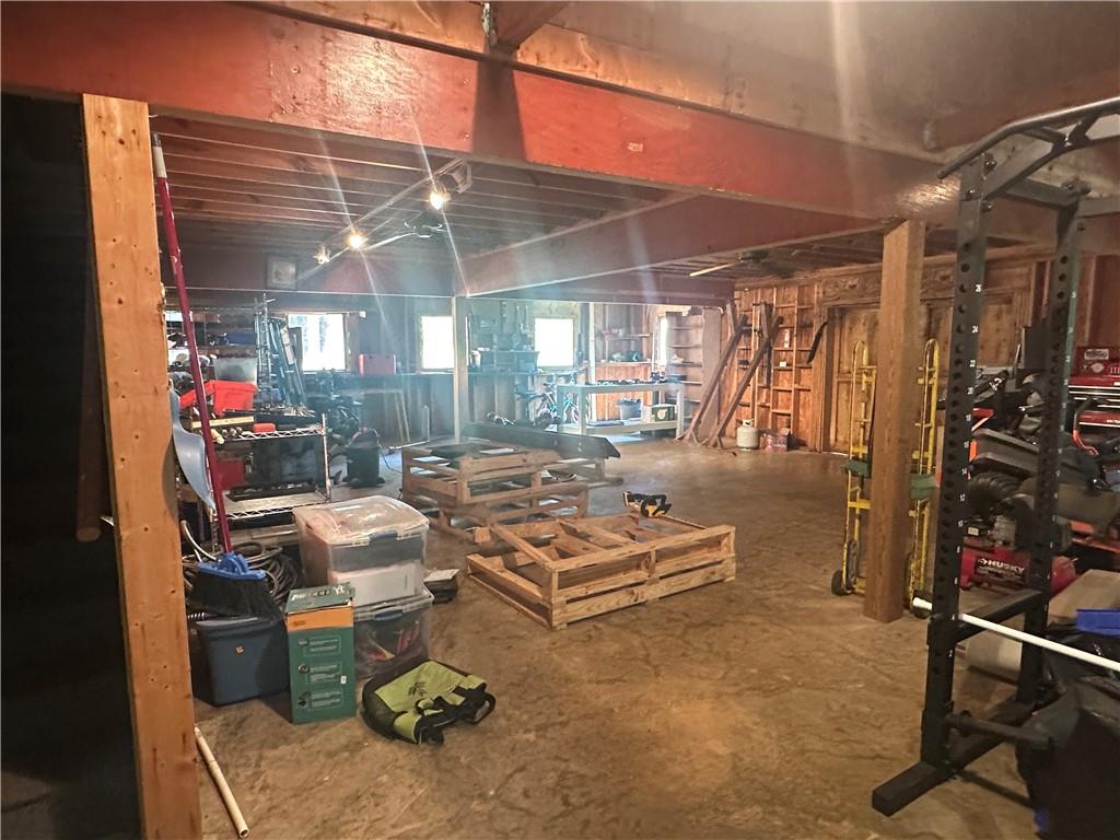 8275 Pea Ridge Road Cornelia, GA 30531 - Photo 49 of 52 a room with gym equipment