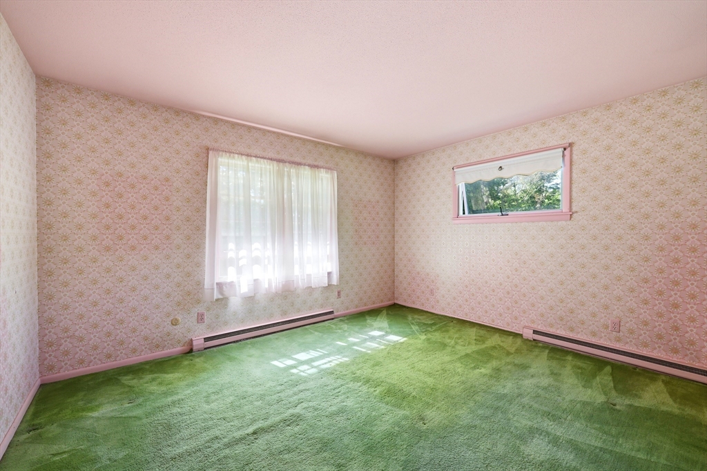 1303 Plumtree Road Springfield, MA 01119 - Photo 28 of 39 Gallery Image 28