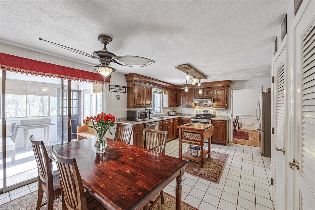 23 Willow Ridge Road North Andover, MA 01845 - Photo 11 of 41 Gallery Image 11