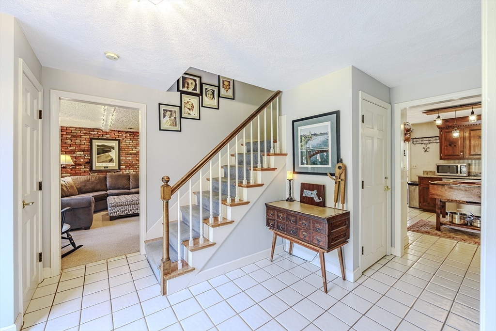 23 Willow Ridge Road North Andover, MA 01845 - Photo 14 of 41 Gallery Image 14