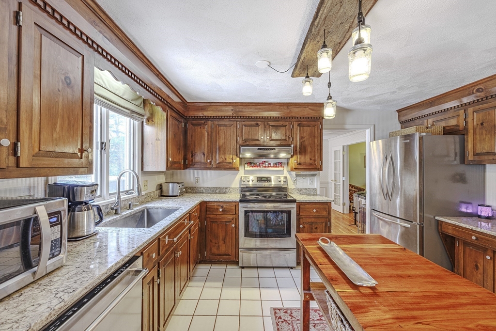 23 Willow Ridge Road North Andover, MA 01845 - Photo 8 of 41 Gallery Image 8